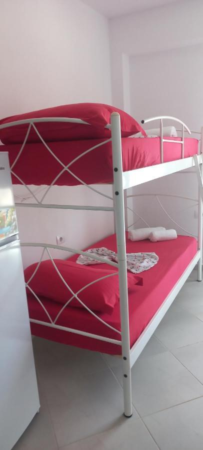 Arjan Dyli Guesthouse Ksamil Quarto foto